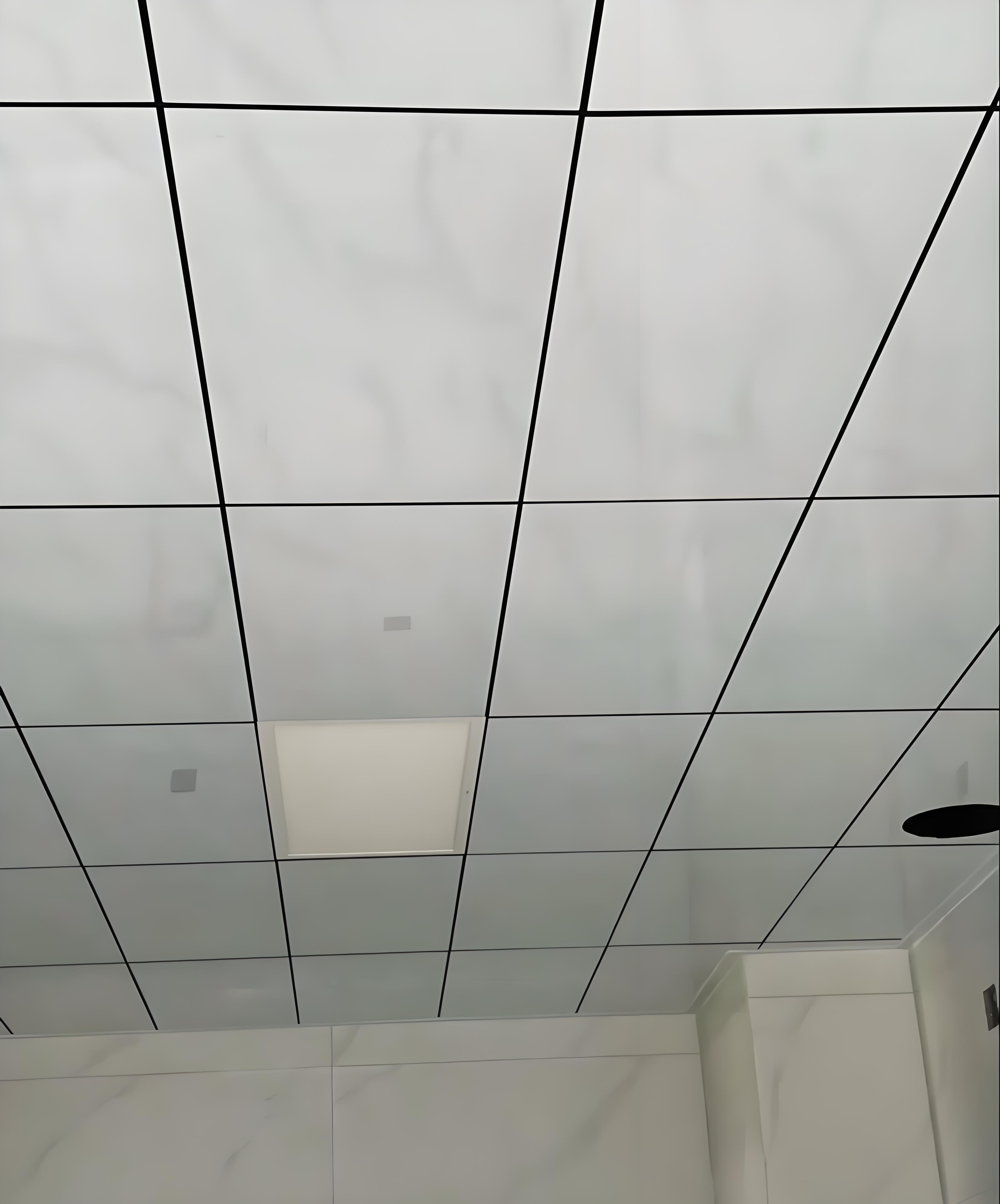 Zalety i wady materiału aluminiowej klamry dużej konkurencji