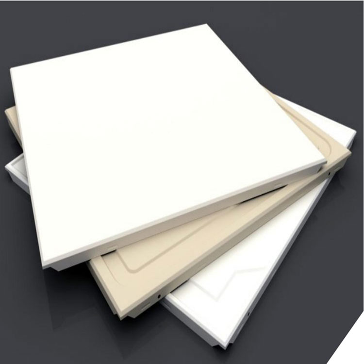 Dlaczego warto wybrać aluminiowy sufit metalowy do nowoczesnej architektury?